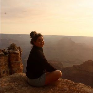 Meet your Posher, Angelica